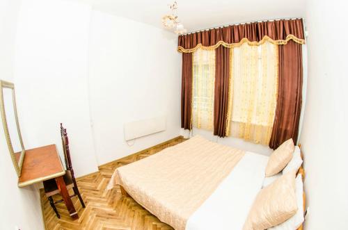 Central GuestHouse Five Corners - image 13