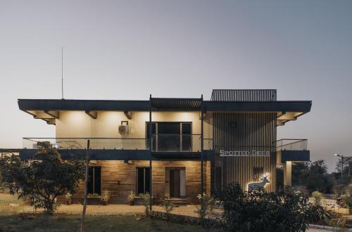 ห้องน้ำ, Daksh Eden Greenz - A Luxury Resort in Sasan Gir in ซาซานกีร์