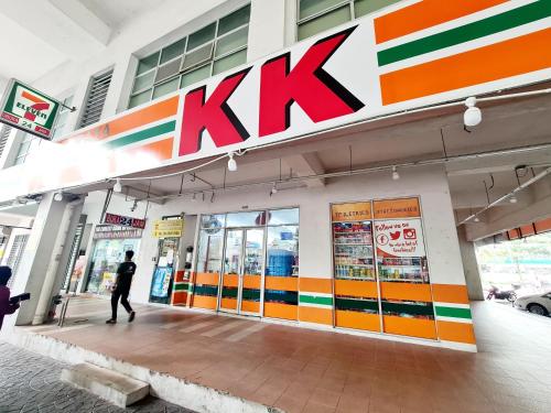 8 Guest 3 Room OUG E3 Old Klang Mid Valley Bangsar - image 8