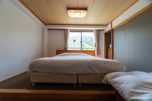 Hakuba Panorama Hotel - Tap to explore photos