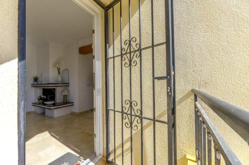 Apartment image 3