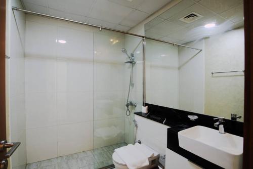 Cozy 2BR - Business Bay - image 11