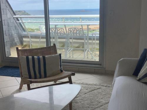 HEOL - appartement 2 chambres - vue mer et parking, Dinard (Foto 9)
