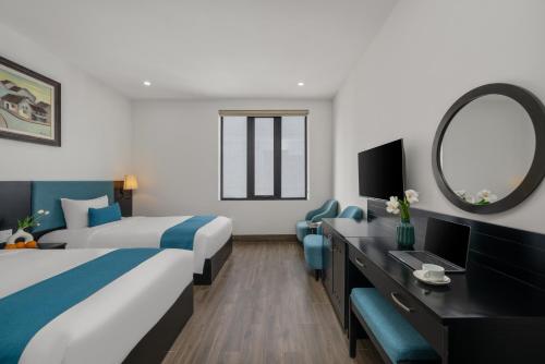 room detail thumbnail 0