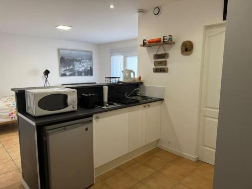 Joli Studio au calme mais proche gare et bus in Luzarches