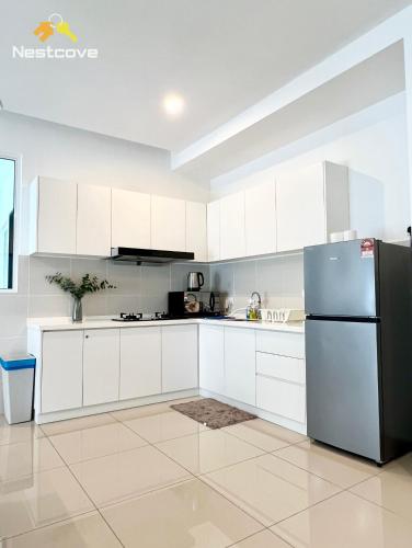 Novo 8 Residences & Suites AQUA Pool by Nestcove Novo 8 Residences & Suites AQUA Pool by Nestcove