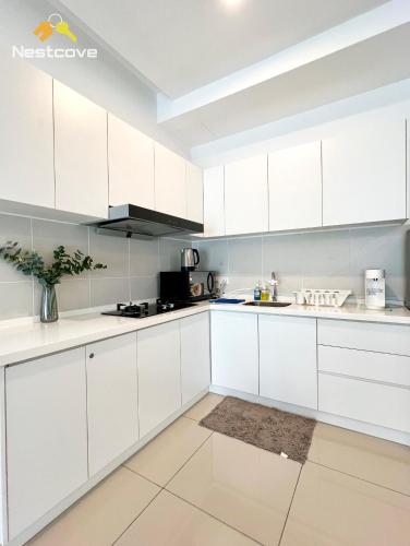 Novo 8 Residences & Suites AQUA Pool by Nestcove Novo 8 Residences & Suites AQUA Pool by Nestcove