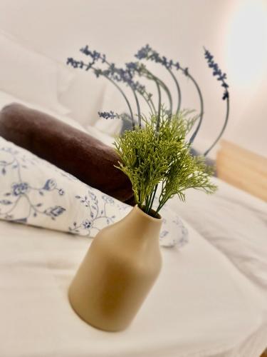 Novo 8 Residences & Suites AQUA Pool by Nestcove Novo 8 Residences & Suites AQUA Pool by Nestcove