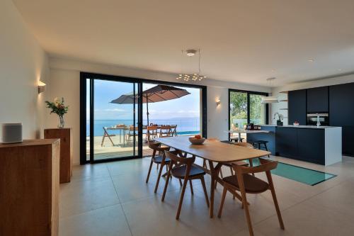 5* villa with panoramic sea view, hammam, pool-spa, Rayol-Canadel-sur-Mer (photo 9)