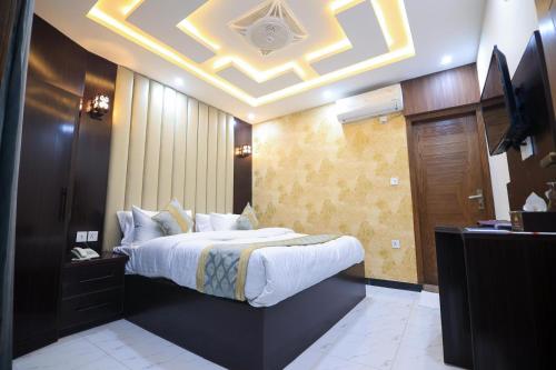 Galaxy Inn Hotel & Appartments - image 2