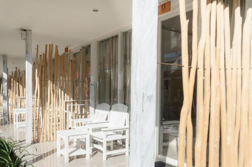 Gili Paddy Hotel - Tap to explore photos