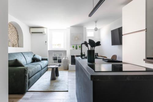 MauveSweetRhome 2, Roma