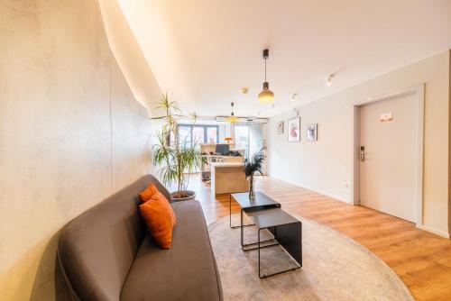 Фойє, Mandarina Hotel Luxembourg Strassen in Штрассе