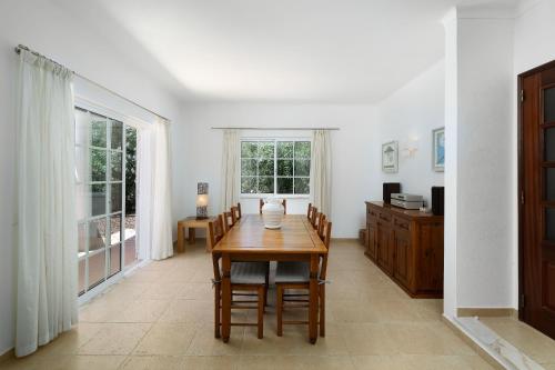 บริการและสิ่งอำนวยความสะดวก, Casa Cegonha in เซสมาเรียส