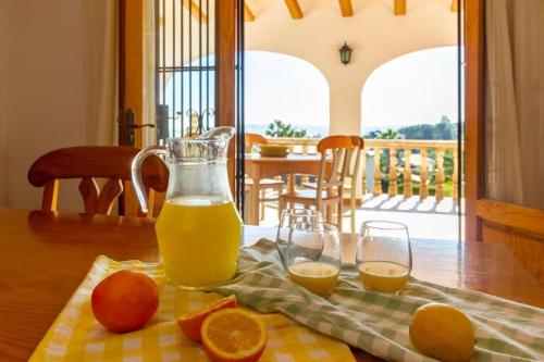 Chalet Los Olivos con piscina in Javea városközpont