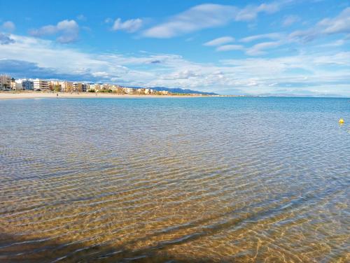 Big Gran Khan Apartment Canet den Berenguer con Piscina in Canet d'En Berenguer