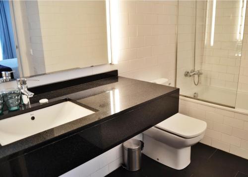 Durlet Beach Apartments, Барселона (фото 7)