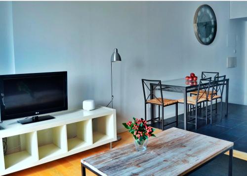 Durlet Beach Apartments, Барселона (фото 9)