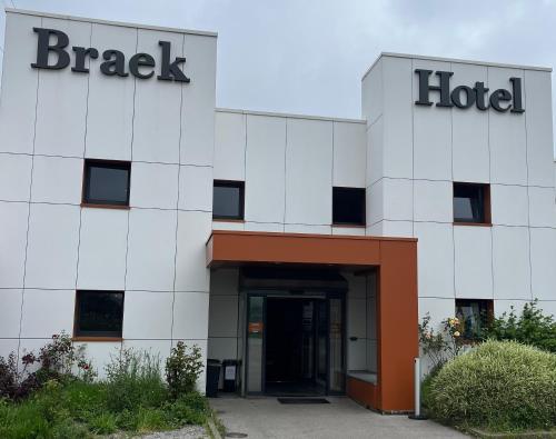 BRAEK Hotel - Hôtel - Grande-Synthe