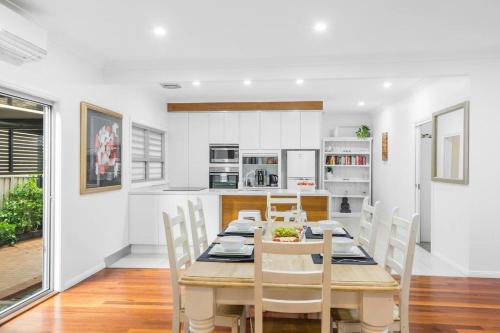 Marlo's Escape - A Generous Haven for Couples