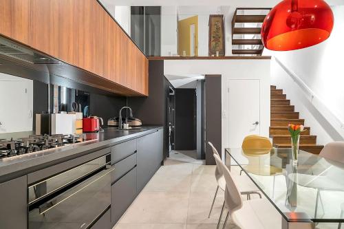 The Mod - Striking Split Level Gem in Sydney's West - image 6