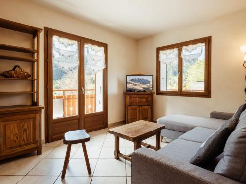 3 Pièces avec WiFi et Parking, Proche Pistes, Ensoleillé - FR-1-304-183