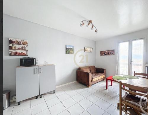 T2 30m2 au calme, Vue montagnes, aperçu mer - Location saisonnière - Perpignan