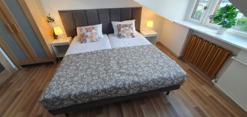 1 double bed, 1 sofa bed