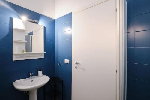 Tuscolana Blu Apartment - Grazioso Monolocale, Roma (foto 6)