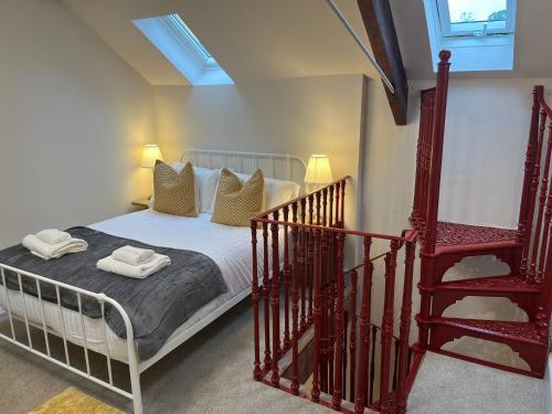 The Falcon Hotel - main image