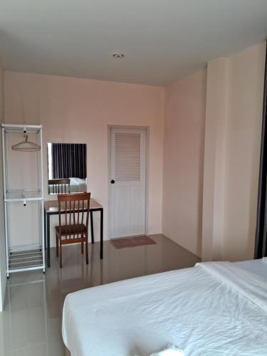 เคทู เกสเฮาส์ (K2 Guesthouse), Chonburi (fotografie 9)