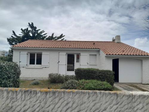Villa T4 plain-pied proche plage, terrasse, parking, animaux acceptés - Saint-Gilles-Croix-de-Vie - FR-1-324-559 gîte à louer Le Sablais