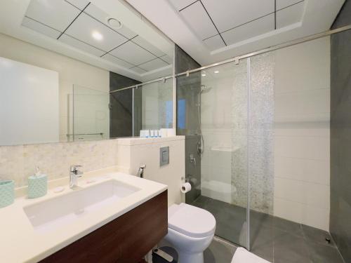 Cozy City-Close 1BR in Al Meydan-209 - image 6