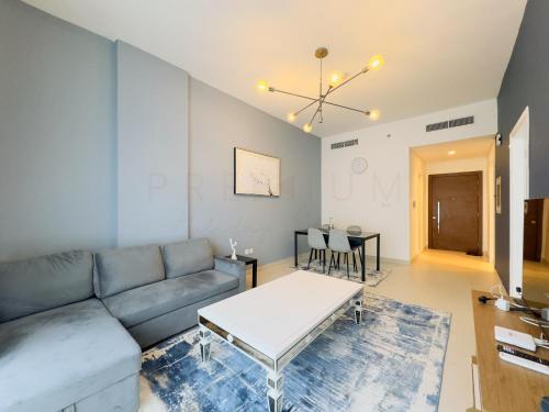 Cozy City-Close 1BR in Al Meydan-209 - image 14