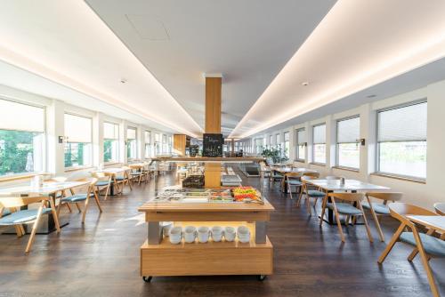 Restaurant, Botel Racek in Prague 04