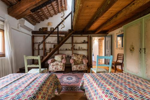 Scuderia Country Mansion 3300SquareFeet in San Pietro Viminario