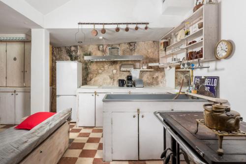 Holiday House Cave Romana in วินทิยัน