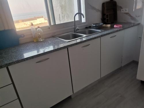 Rare S2 en front de mer Maamoura Beach