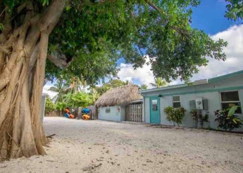 Personal Private Resort Two Houses Sleeps 16 in Marathon, USA