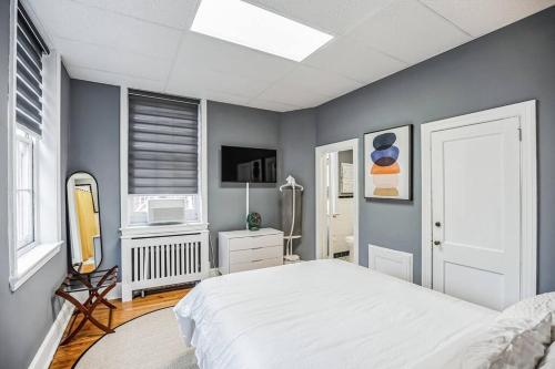 Stay in Historical Unit! Fabulous Corner with views of Old City!, Filadelfie (fotografie 4)