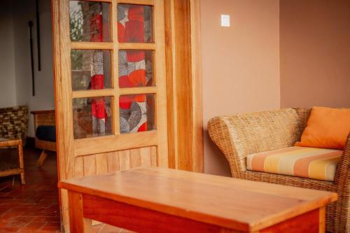 Double Room with Patio image 2