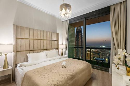 Luxe 2BR Burj Vista Retreat, Steps from Dubai Mall & Burj Khalifa, Dubai (Foto 3)