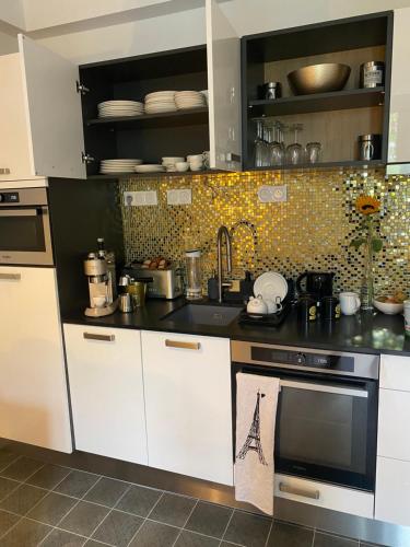 Palvelut, Au 55 in Saint Mande