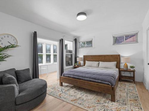 Shadyside, Central !5 Stylish and Bright Studio With Free Parking in Pittsburgh, Vereinigte Staaten von Amerika