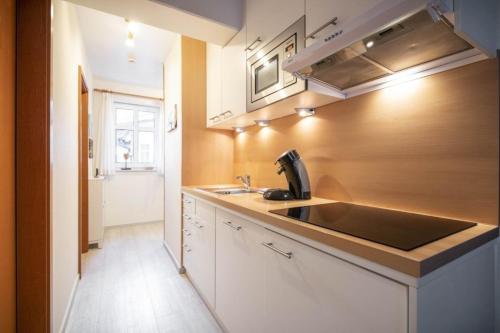 Apartment image 8