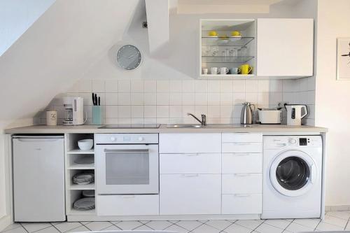 2-Zimmer-Traumwohnung: Schick * hell * ruhig * große Räume * zentrumsnah