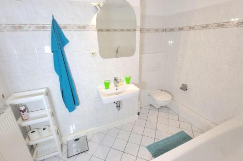 2-Zimmer-Traumwohnung: Schick * hell * ruhig * große Räume * zentrumsnah