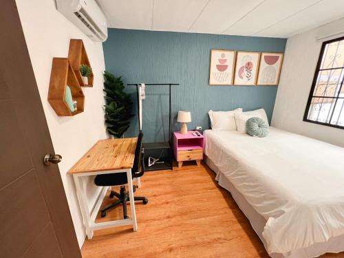 Double Room with Private Bathroom image 10