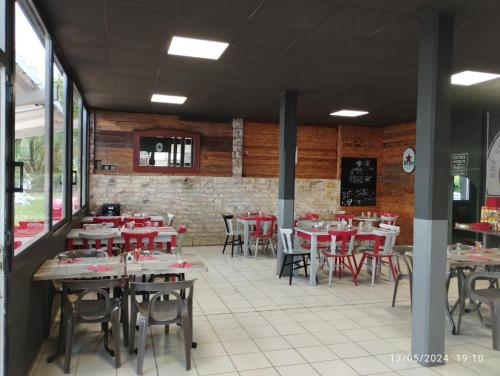 餐廳, CAMPING LA CLE DE SAONE in 索恩河畔克里什