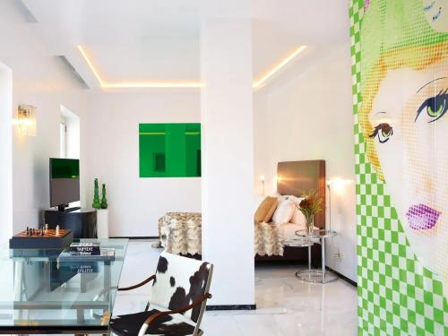 Elegant 1BR Suite with Superb View - image 2